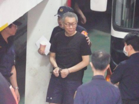 「博弈教父」陳盈助為何捐柯文哲300萬？邱清章還原始末：我帶錢到市長室，柯P正在踩飛輪